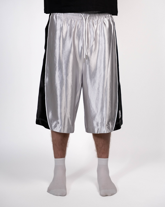 (VALTTERI IS 175CM WEARING SIZE L/XL)