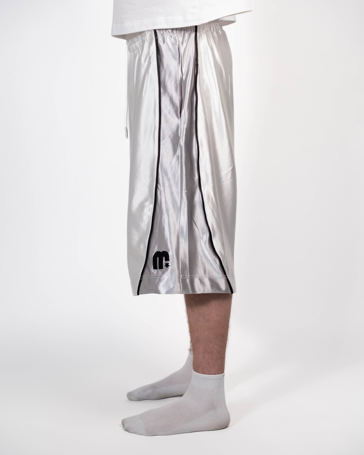 BAGGY SHORTS WHITE