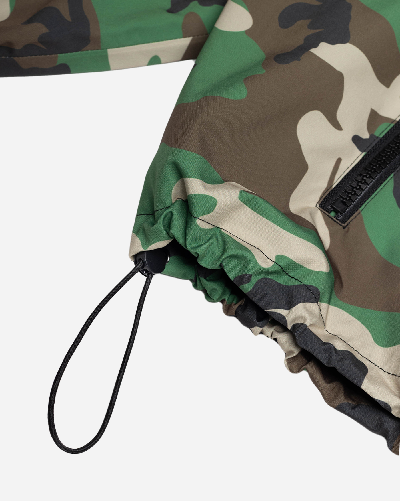 Camo snow jacket adjustable waist detail
