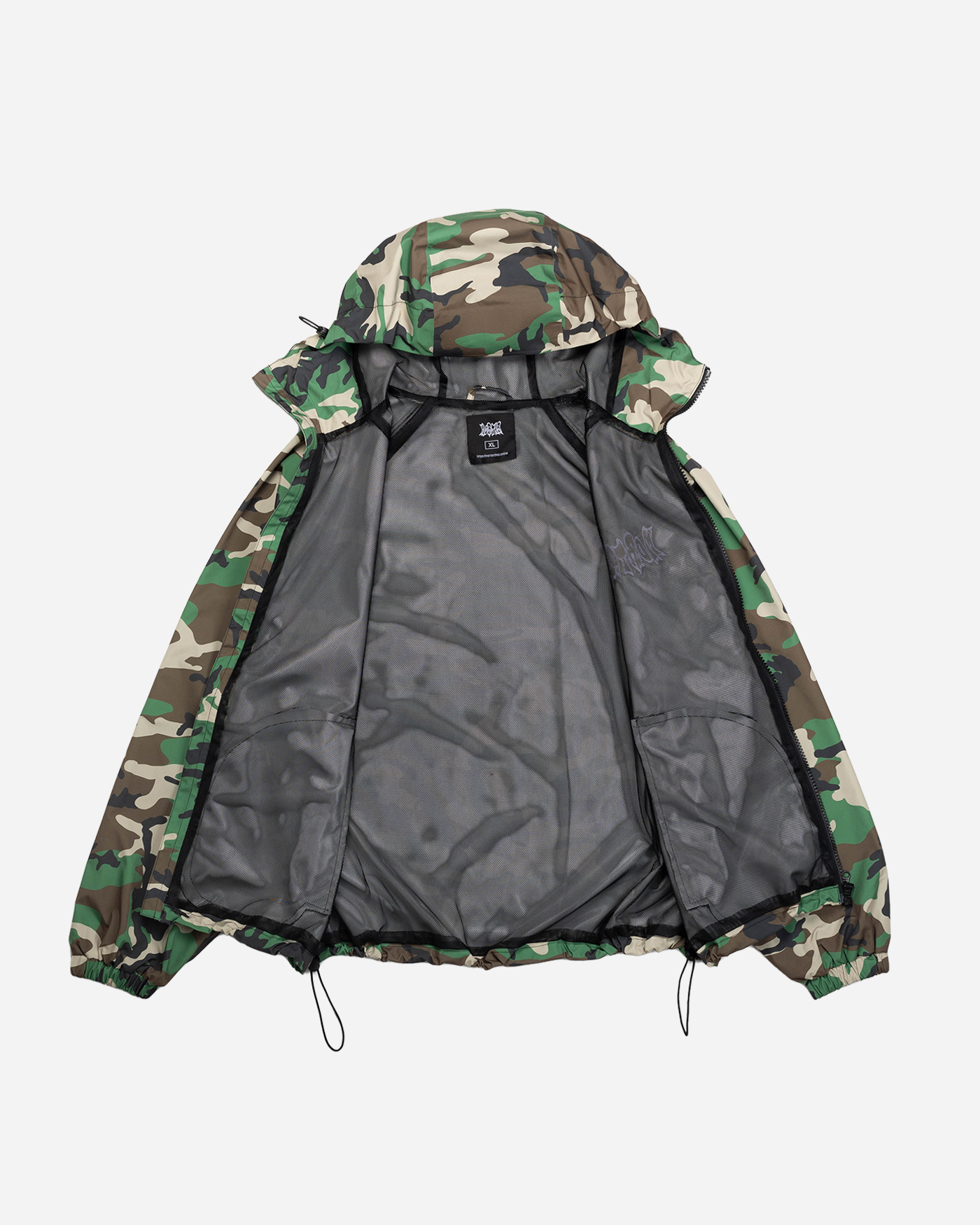 Camo snow jacket liner detail